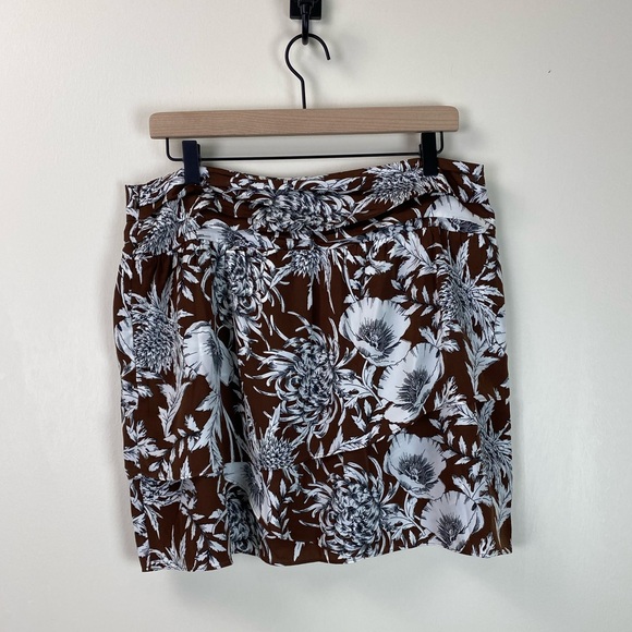 NEW Express Asymmetrical Tiered Tropical Floral Print Mini Skirt | BROWN | Sz 14 - Picture 7 of 12